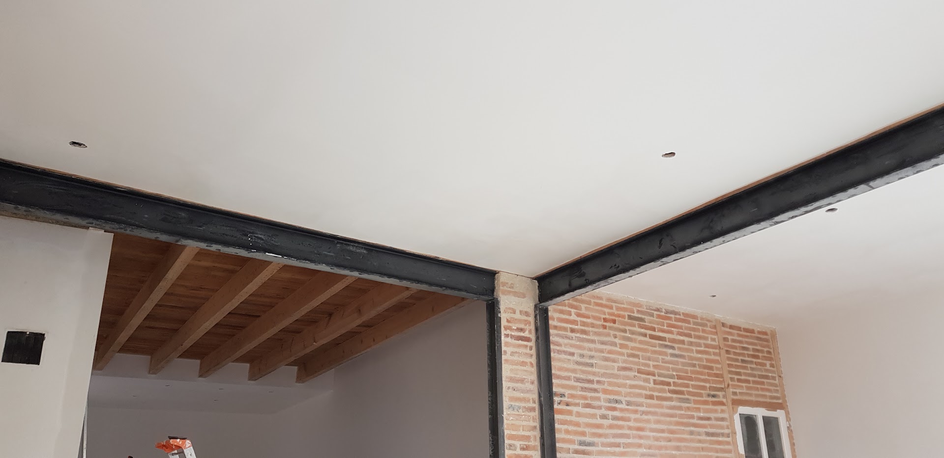 Matières Rénovation Plâtrier Plaquiste Peintre Menuisier — Photos 1